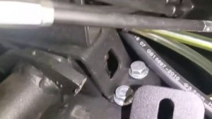 левый газ на Stels Viking 600