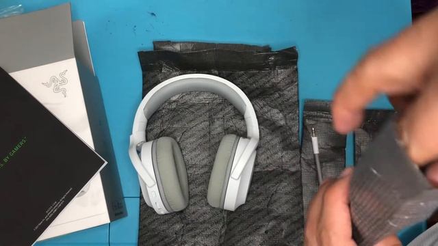 RAZER Barracuda X Wireless Multi-Platform Gaming and Mobile Headset Unbox and Mic Test смотреть онлайн