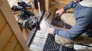 Установка плёночного теплого пола