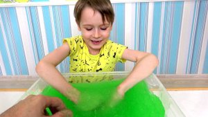 Макс ищет игрушки