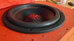 навалил басс на Урале молот 12