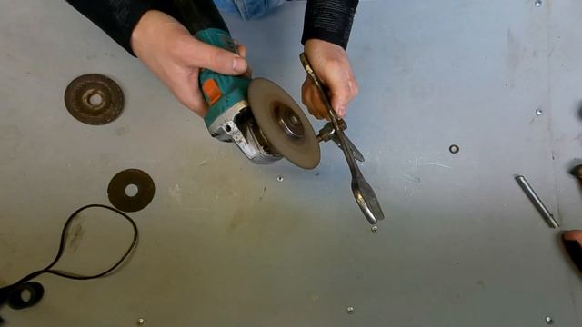 Универсальный радиаторный ключ своими руками