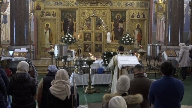 18.01.2023 Навечерие Богоявления. Царские Часы, Изобразительны, Вечерня и Литургия Василия Великого смотреть онлайн