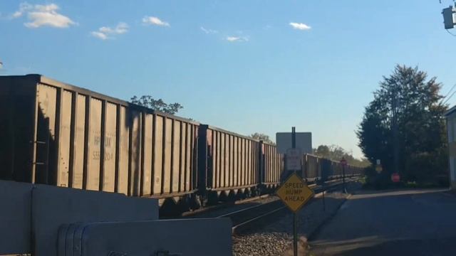 CSX Northbound loaded coal train on track two headed for Sun Coke смотреть онлайн