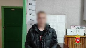 В Симферополе полицейские задержали 19-летнего молодого человека, работавшего на мошенников
