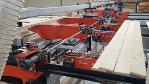 Механизация подачи в четырехсторонний станок Leadermac 723HM