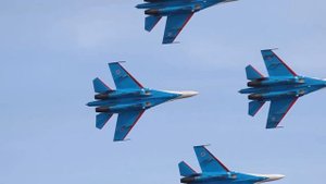 Авиашоу Русских Витязей на СУ-27 под песню "Я лётчик" (Airshow Russian Knights on Su-27)