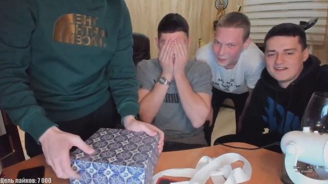 MellStroy / Мэл / МелСтрой | Пранк на день рождения Игоря пошел не по плану смотреть онлайн