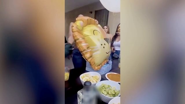 LIFE'S UNEXPECTED MOMENTS WHEN THINGS WENT WRONG смотреть онлайн