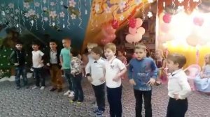 8 марта. Танец мальчиков для мам.