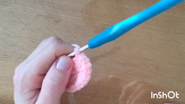 Зайчик крючком МК Ушастик, часть 1.