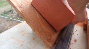 Приспособление для снятия фаски с кирпича