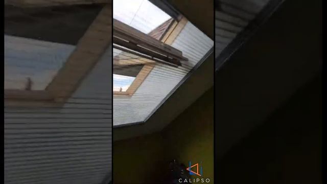 Монтаж москитной сетки Плиссе с вертикальным открыванием на мансардное окно. смотреть онлайн