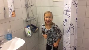 Вызов принят ,,Купаюсь в одежде»выполняю задание,смотреть до конца)))