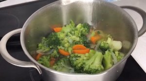 Вкусный крем суп из брокколи.Крем суп брокколи.