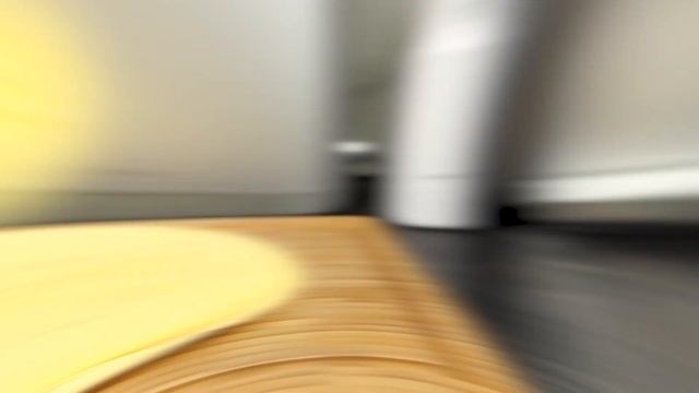 Тортилья с креветками и авокадо.