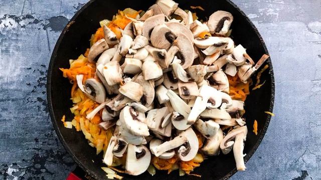 Перловка с курицей и грибами