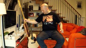 "Cherub G-Tone GT6" piezo vs. "L. R. Baggs Lyric Acoustic" mic