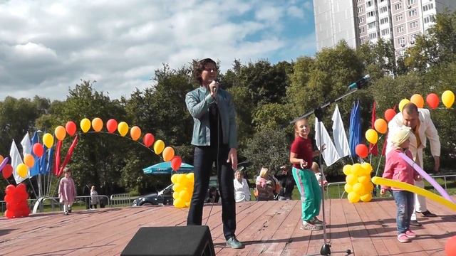 Прохор Шаляпин на Дне города. Москва, Дмитровский парк. Ой при лужку. смотреть онлайн