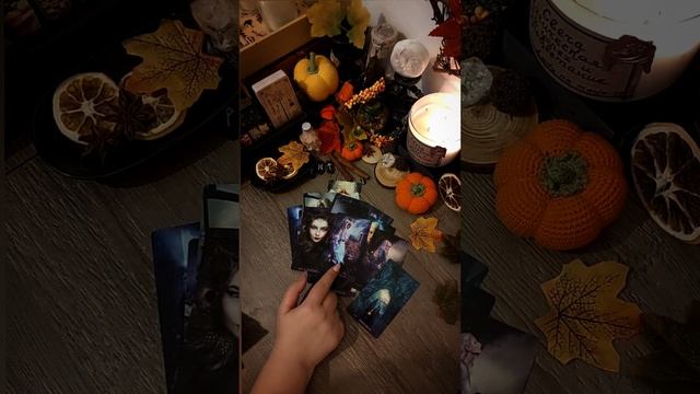 Как дела у вашего судьбоносного мужчины⁉️?Какой он⁉️Что он делает⁉️Таро гадание #любовь #отношения