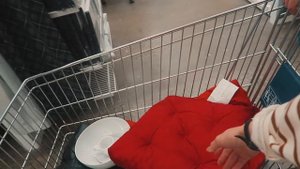 НОВОГОДНИЙ ПОХОД в ИКЕЮ / Влогмас