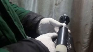 Самодельное крепление подводного фонаря на руке