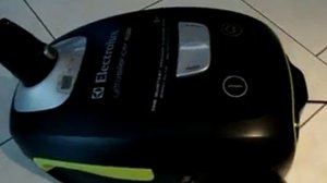 Electrolux ZUSG3901 UltraSilencer Green - i Aspirateur