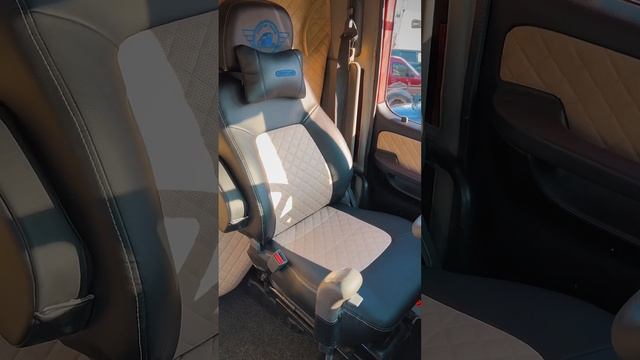 Red Freightliner Century ? Восстановление тягача для уфимского дальнобойщика. До и после Фредлайнер
