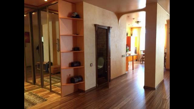 Просторная благоустроенная квартира! смотреть онлайн