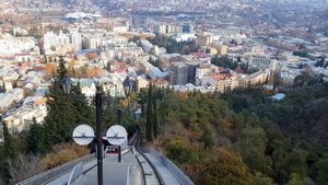 Мтацминда (Mtatsminda), Тбилиси, Грузия. Подъем на фуникулере