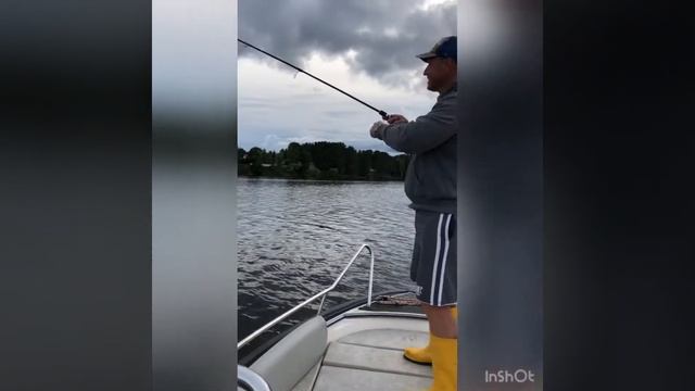 Рыбалка на оз. Волго в районе д. Ясенское 29.08.2020 года. смотреть онлайн