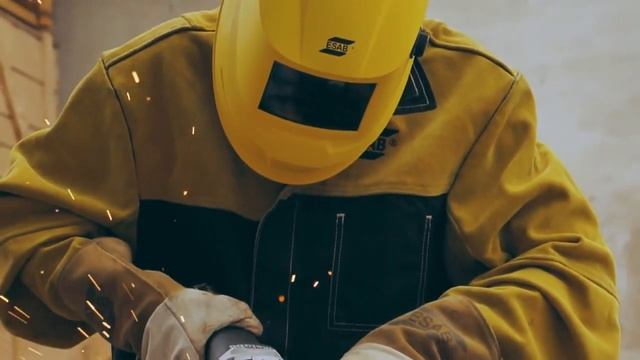 Зачистные круги на болгарку GLOBE GrindPower III и Сварочная маска хамелеон ESAB Savage A40 МДФ-КЛ