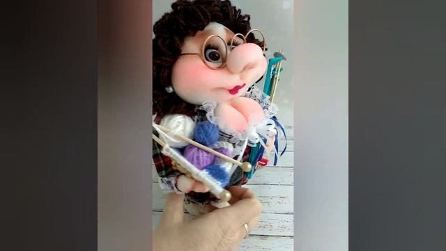 Что подарить учителю? Подарок для учителя. Лыжи, вязание.