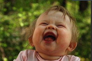 Как смеются дети.Искренне,открыто,радостно,заразительно.Море положительных эмоций и позитива.