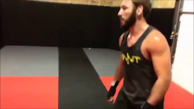 Lando Vannata training for John Makdessi at UFC 206 смотреть онлайн