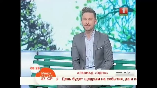 Сергей Лапковский, солист группы «Цвет алоэ»   читает стихи
