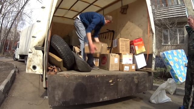 В Сибирь #6 Омск. Загрузка во дворе смотреть онлайн