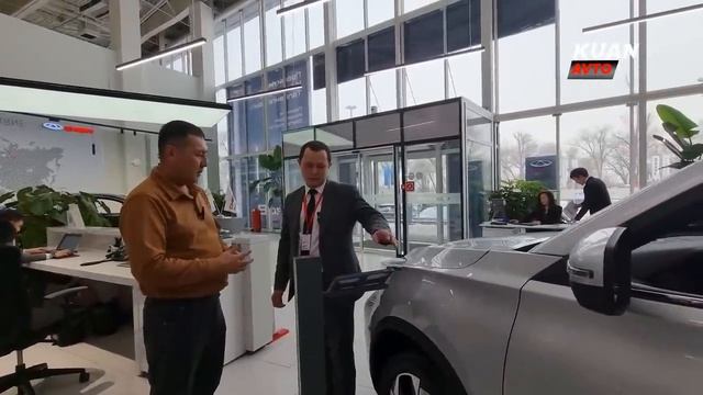 Жеңілдікпен қытай көліктері. Авто салондағы жаңа Chery көлігі. Көлік туралы смотреть онлайн