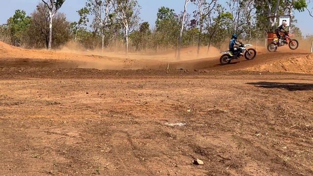 AJMX Acacia Hills NT,Jet Doyle Andrews, Ky Woods, Start 150cc 2 Stroke 250 4 Stk 15yrs смотреть онлайн