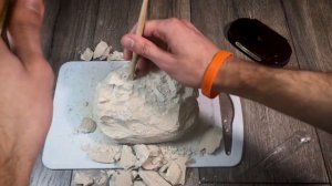 Раскопали голову динозавра! Набор для раскопок Юный археолог. 3+