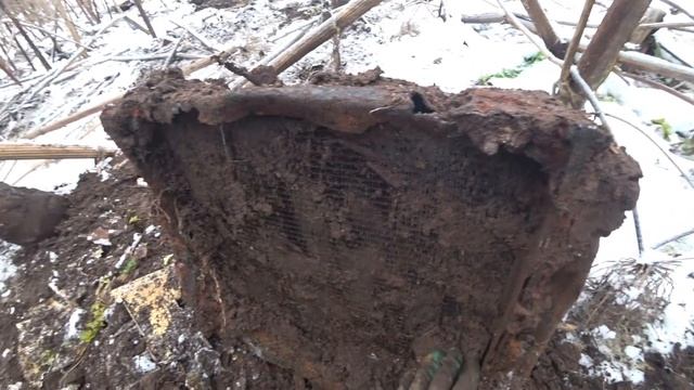 ВЫКОПАЛИ ЯМУ, А ТАМ ЧЕГО ТОЛЬКО НЕ БЫЛО. ЛАТУНЬ, МЕДЬ, МЕТАЛЛ, АЛЛЮМИНИЙ. смотреть онлайн