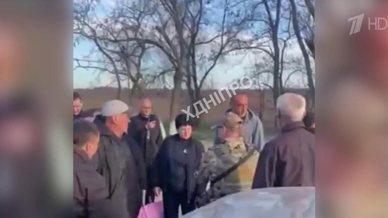 В украинском Никополе местные жители отбили новобранца от сотрудников военкомата