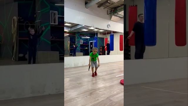 Стоит ли отдавать ребенка на бокс? Причин на это много. Смело приводите, это очень полезно. #бокс смотреть онлайн