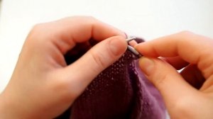 Вяжем спицами джемпер с v-образным вырезом