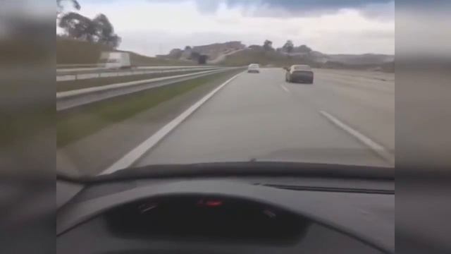 Honda Civic Si vs Ford Fusion 2.0 Turbo смотреть онлайн