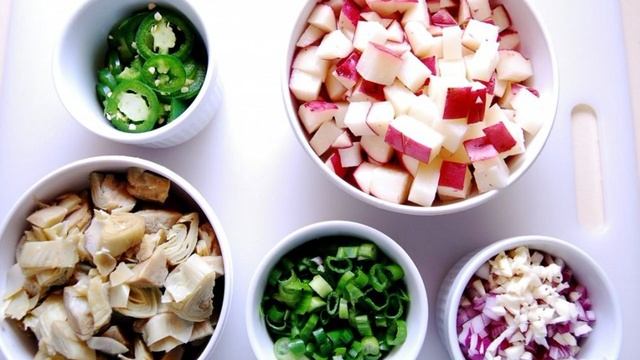 Яичница с артишоками и картофелем