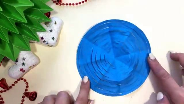 ПРОСТАЯ ГИРЛЯНДА из БУМАГИ своими руками НОВОГОДНИЕ ПОДЕЛКИ НОВОГОДНИЙ ДЕКОР / DIY PAPER GARLAND смотреть онлайн