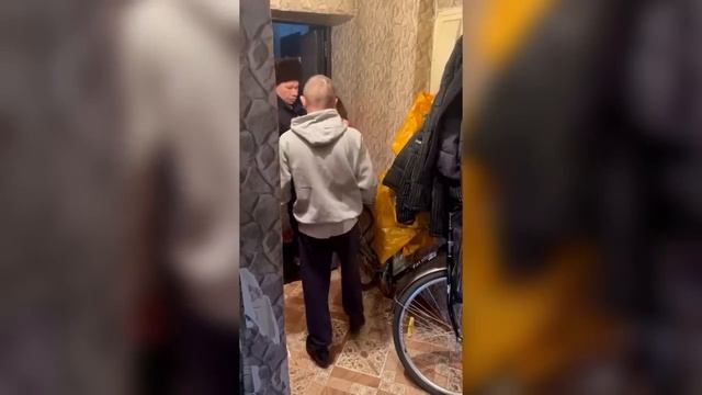 БЕЗУМНЫЙ ПАША ВЫГНАЛ ИРИШКУ ЧИКИ ПИКИ ЗА ДВЕРЬ ВЕСЕННЕЕ ОБОСТРЕНИЕ ОЛЕГ МОНГОЛ