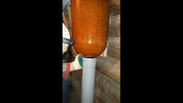 Курочки ч1. Покупка, обустройство курятника. Бункерные кормушки.
