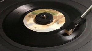 10cc ~ "I'm Not In Love" vinyl 45 rpm (1975)